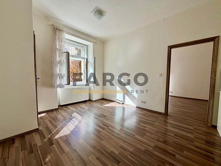 Pronájem bytu 2+kk 44 m² (Jednopodlažní) - foto 1
