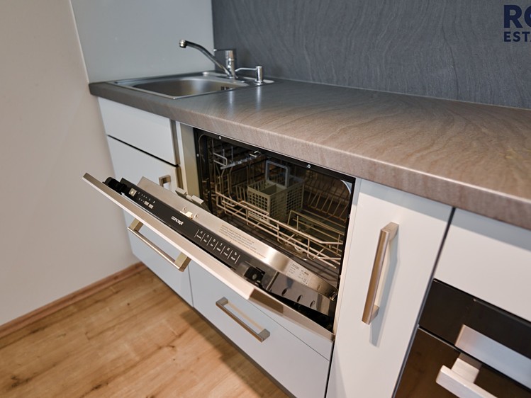 Pronájem bytu 1+kk 33 m² - foto 4
