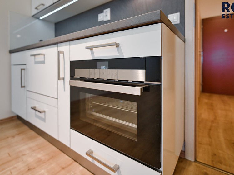 Pronájem bytu 1+kk 33 m² - foto 5