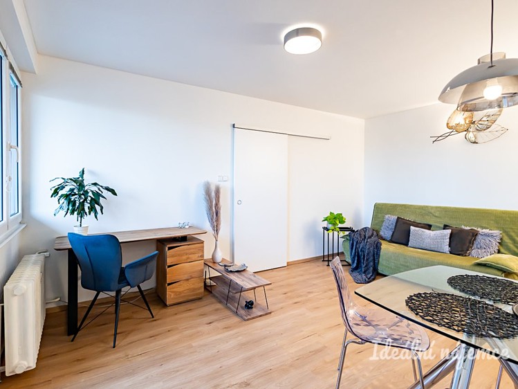 Pronájem bytu 2+1 49 m² - foto 3