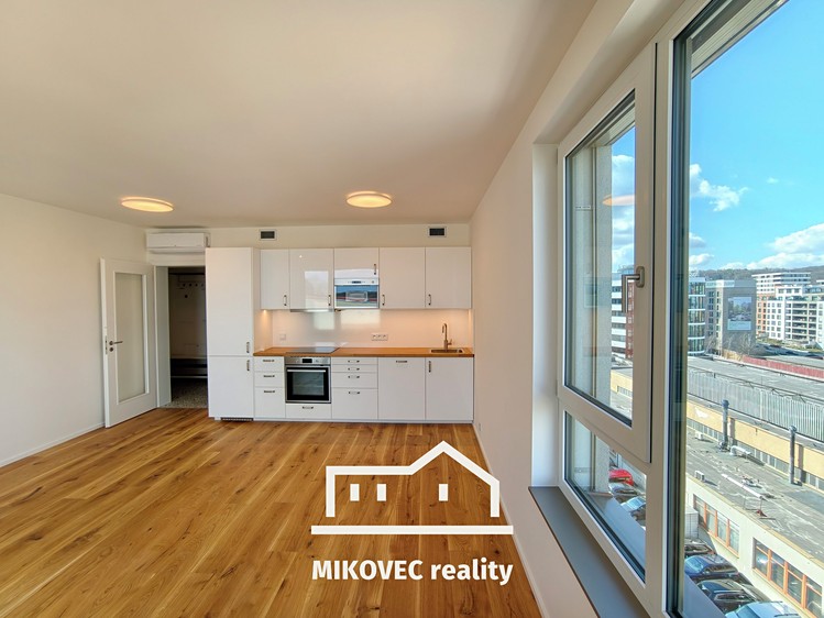 Pronájem bytu 1+kk 39 m² - foto 1
