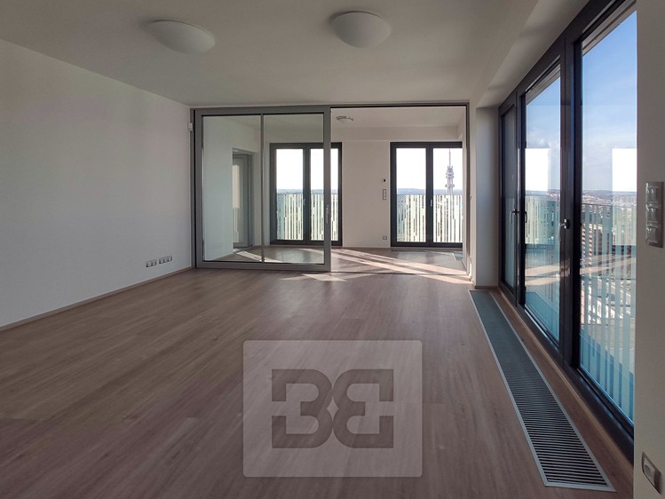 Pronájem bytu 2+kk 66 m² - foto 6