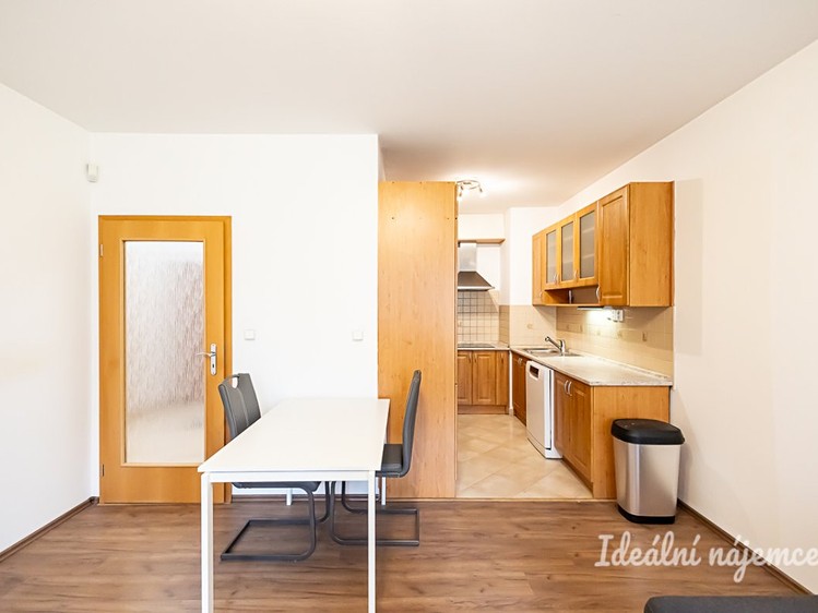 Pronájem bytu 2+kk 53 m² - foto 5