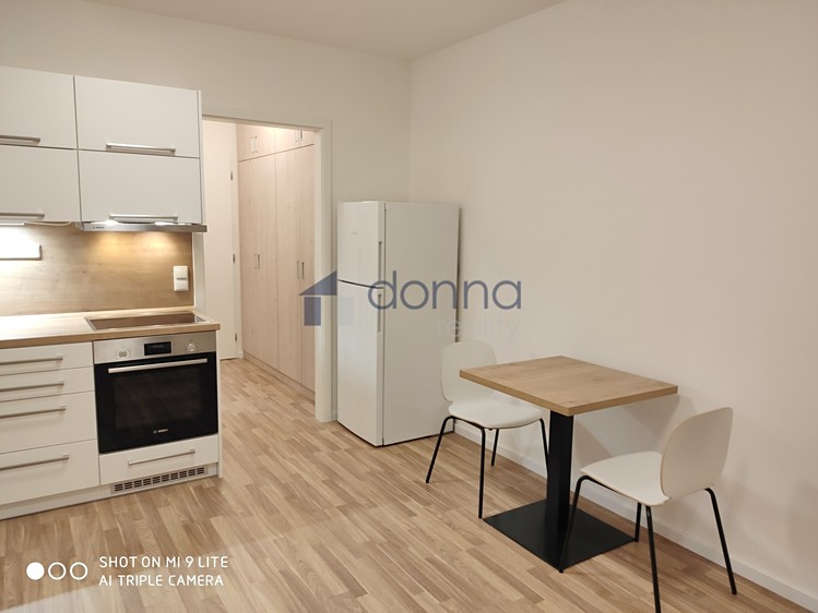 Pronájem bytu 1+kk 26 m² - foto 3