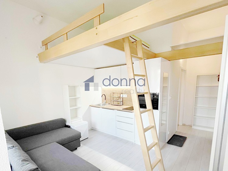 Pronájem bytu 1+kk 20 m² - foto 1