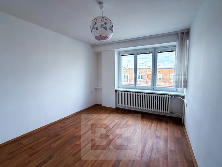 Pronájem bytu 3+1 77 m² - foto 6
