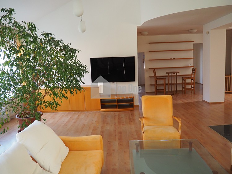 Prodej rodinného domu 514 m², pozemek 918 m² - foto 5