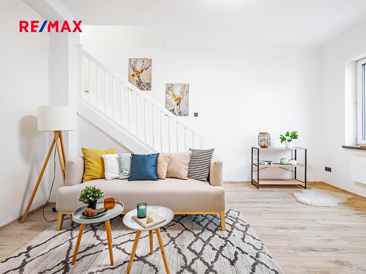 Prodej rodinného domu 80 m², pozemek 154 m² - foto 2