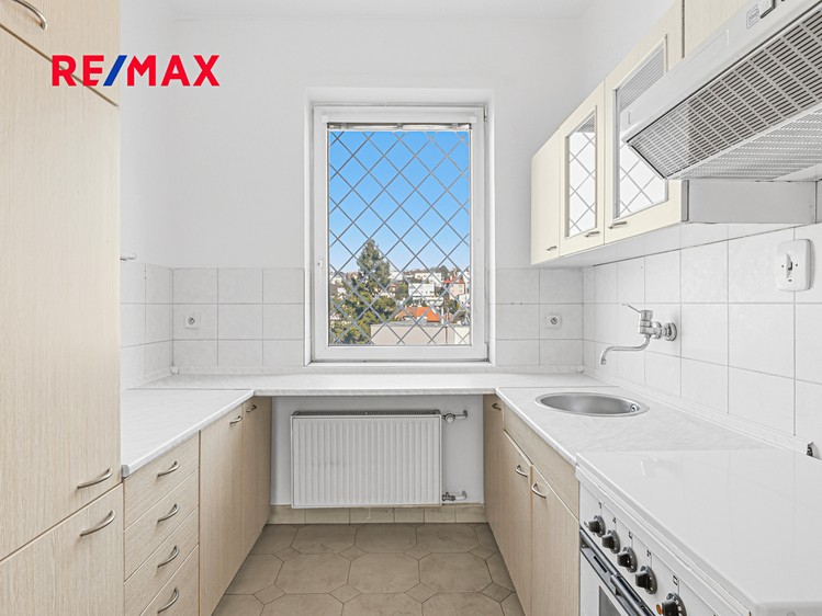 Prodej rodinného domu 115 m², pozemek 318 m² - foto 2