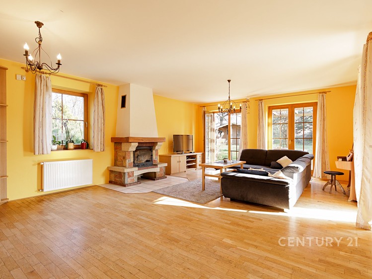 Prodej rodinného domu 242 m², pozemek 1 m² - foto 5