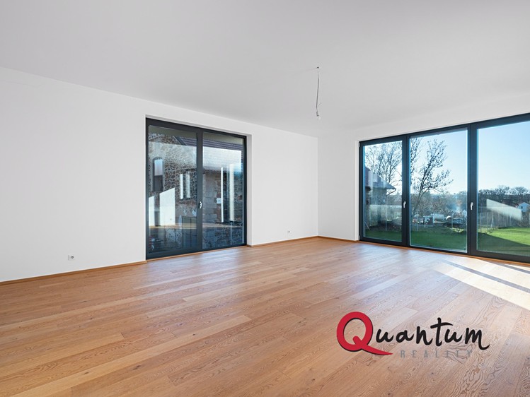 Prodej rodinného domu 390 m², pozemek 1 421 m² - foto 8