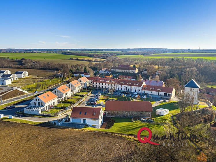 Prodej rodinného domu 390 m², pozemek 1 421 m² - foto 7
