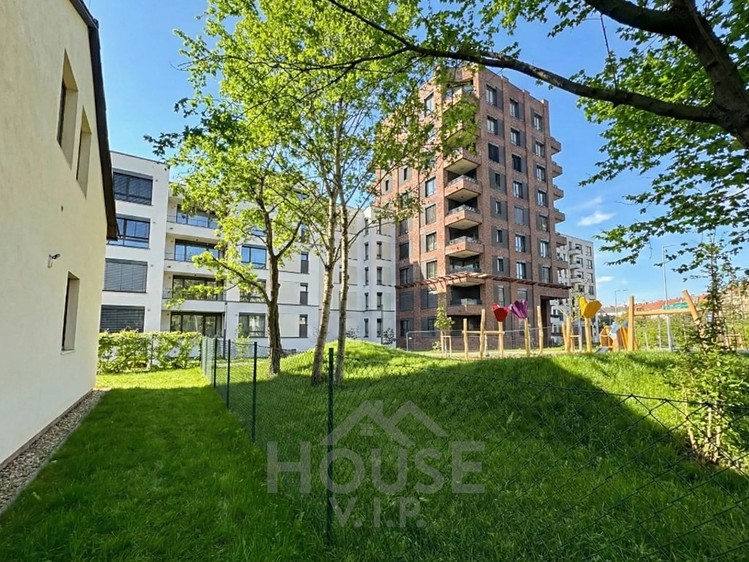Prodej  rodinného domu 245 m², pozemek 417 m² - foto 7