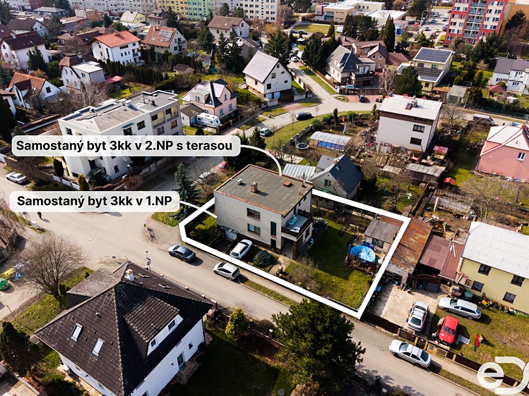 Prodej rodinného domu 267 m², pozemek 558 m² - foto 1