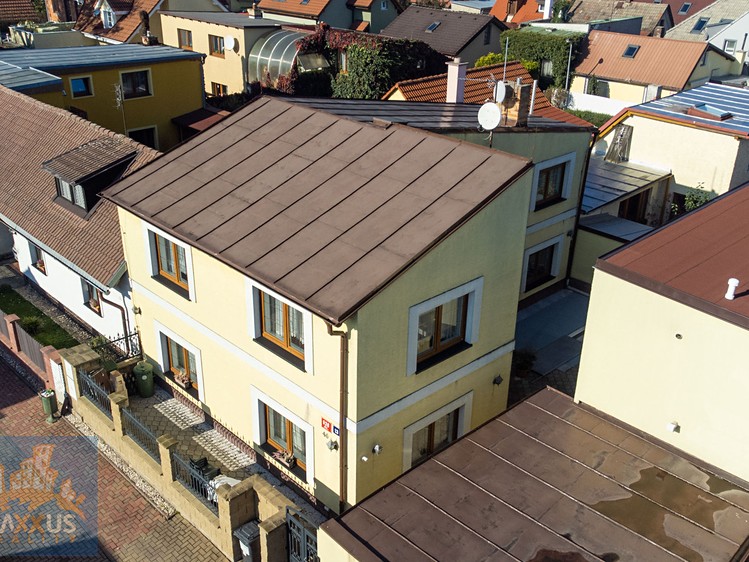 Prodej rodinného domu 192 m², pozemek 205 m² - foto 3