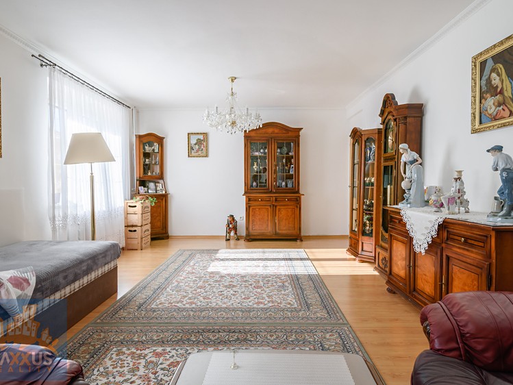 Prodej rodinného domu 192 m², pozemek 205 m² - foto 7