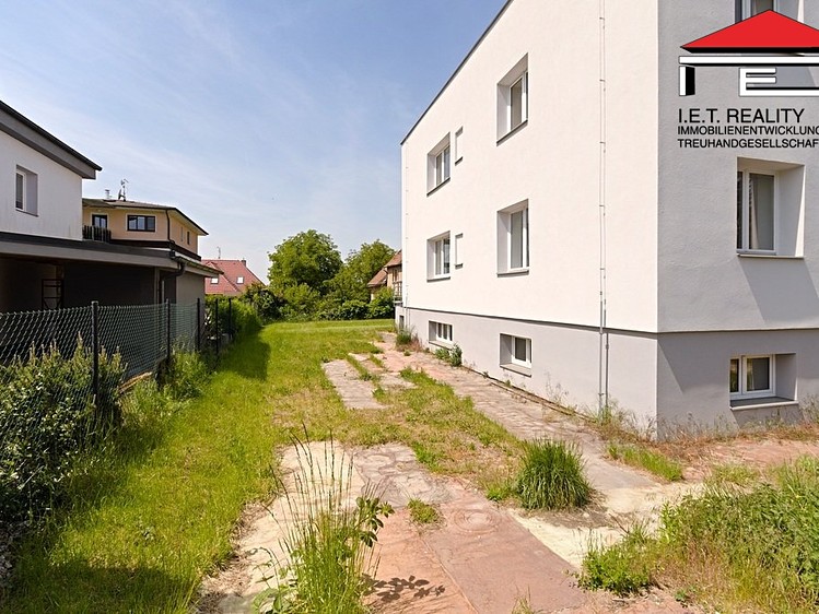 Prodej rodinného domu 270 m², pozemek 645 m² - foto 4