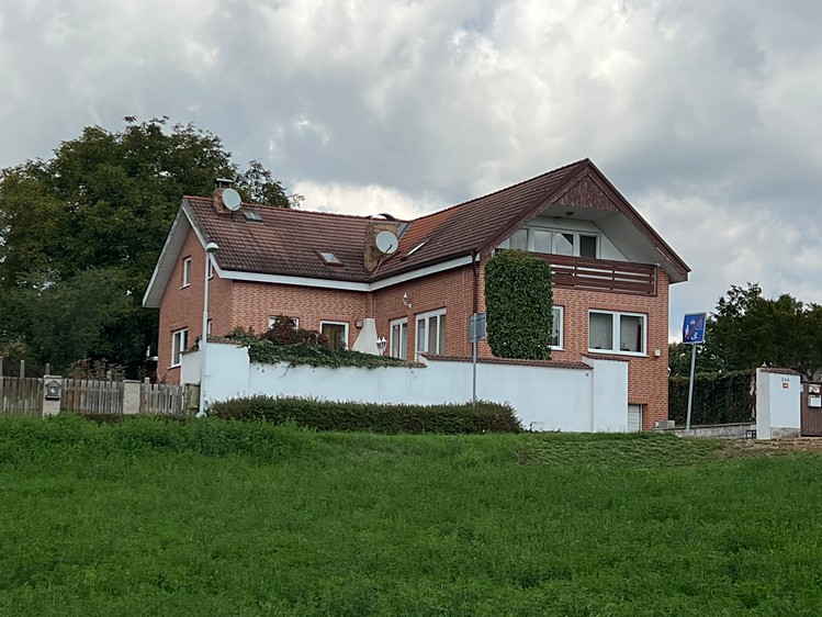Prodej rodinného domu 428 m², pozemek 831 m² - foto 5
