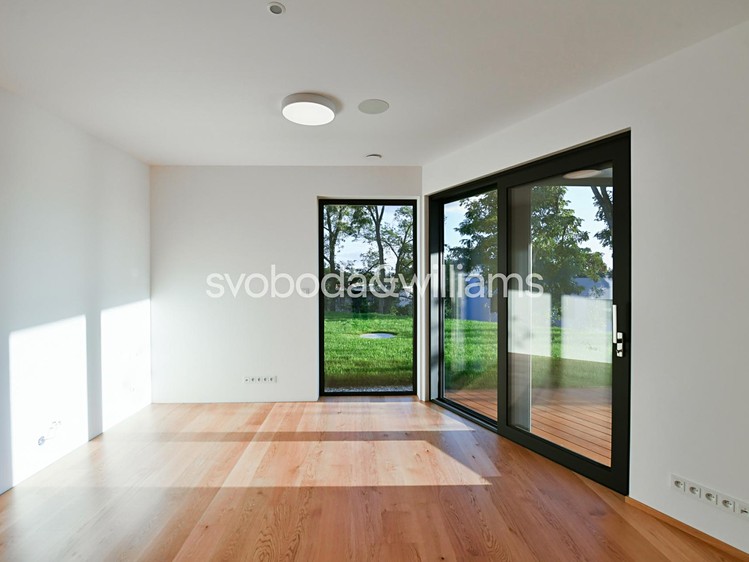 Prodej  vily 213 m², pozemek 758 m² - foto 6