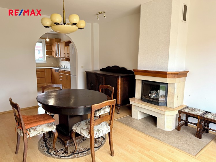 Pronájem rodinného domu 138 m², pozemek 341 m² - foto 7