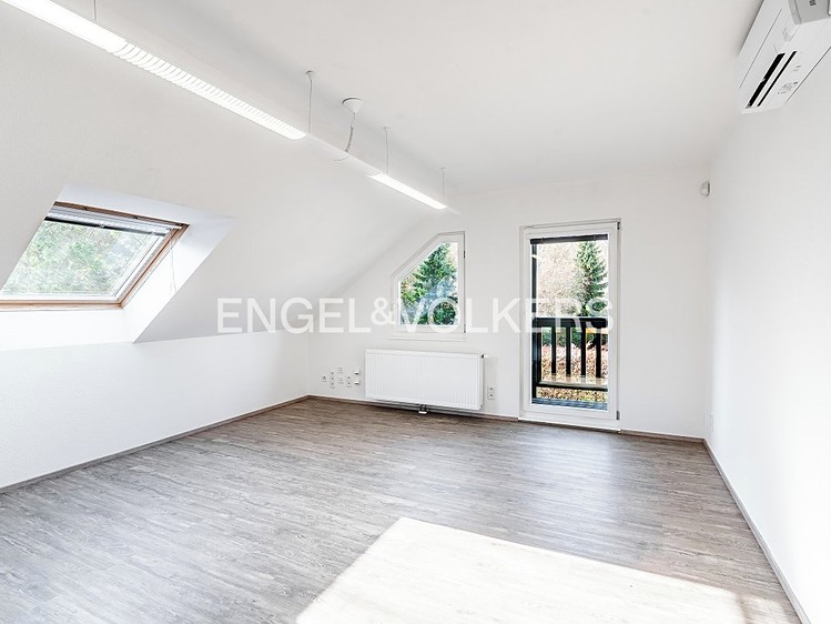 Pronájem rodinného domu 164 m², pozemek 636 m² - foto 5