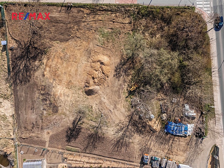 Prodej komerčního pozemku 1 120 m² - foto 3