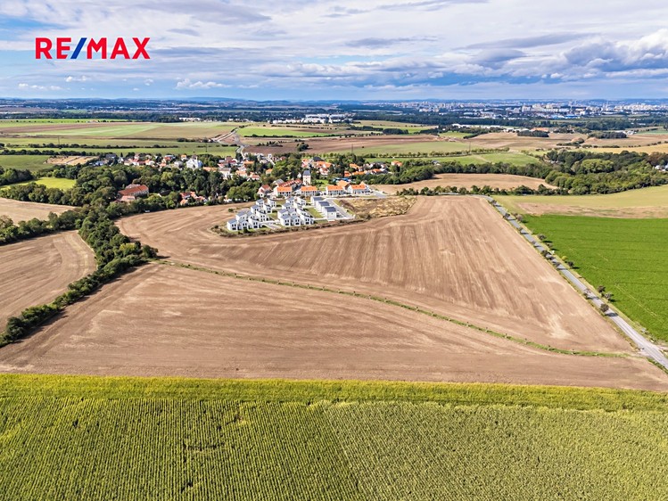 Prodej stavebního pozemku 28 407 m² - foto 2