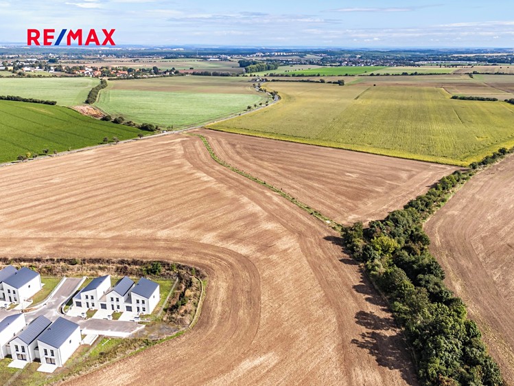 Prodej stavebního pozemku 28 407 m² - foto 4