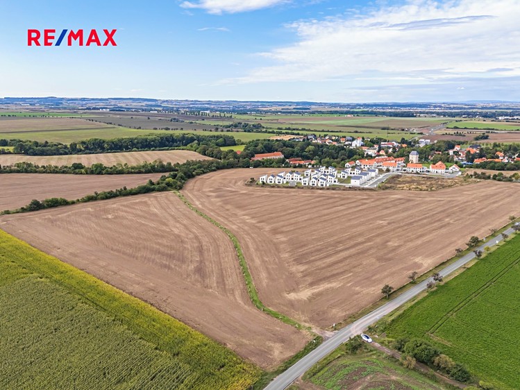 Prodej stavebního pozemku 28 407 m² - foto 8