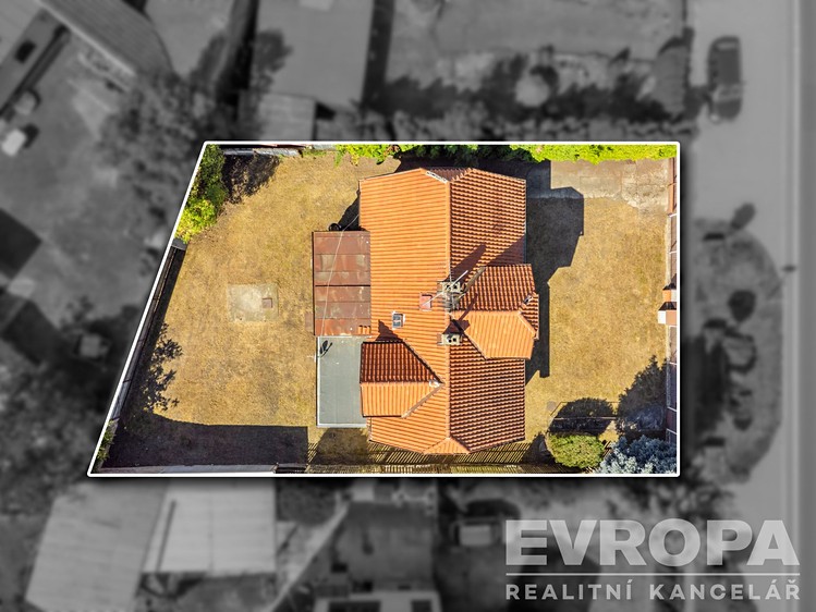 Prodej stavebního pozemku 584 m² - foto 4