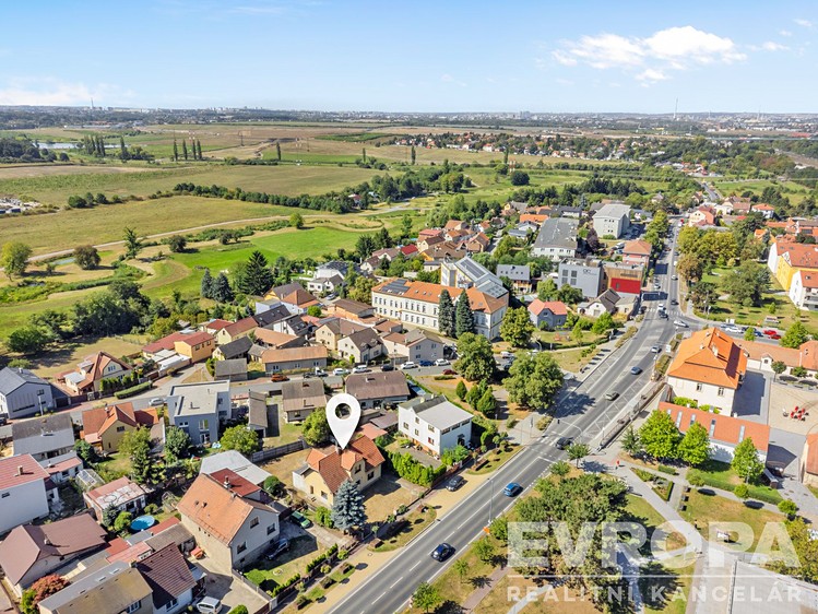 Prodej stavebního pozemku 584 m² - foto 3