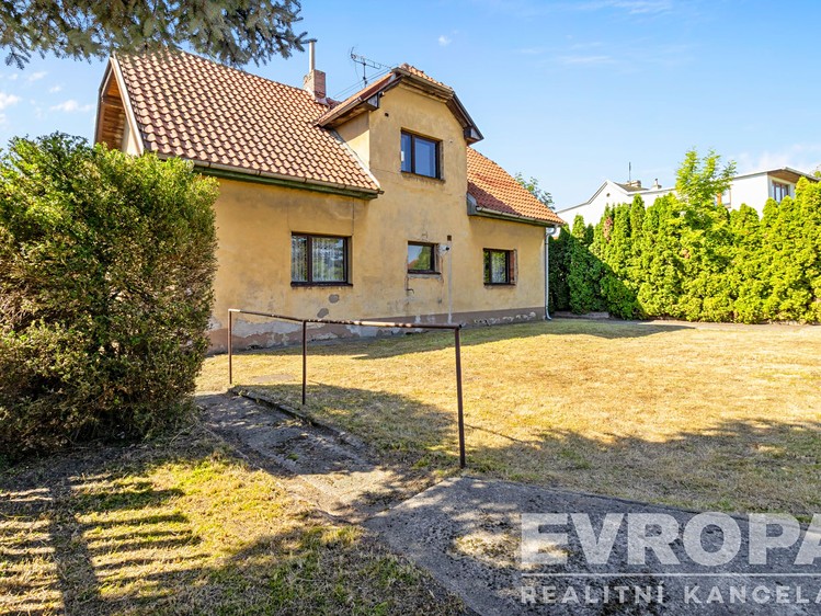 Prodej stavebního pozemku 584 m² - foto 5
