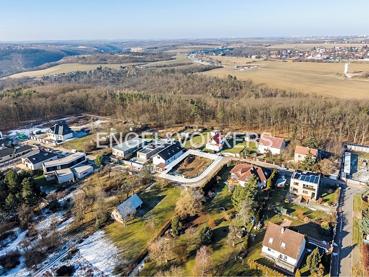 Prodej stavebního pozemku 435 m² - foto 8