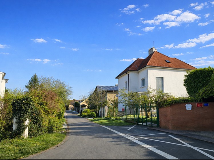 Prodej pozemku 475 m² - foto 2