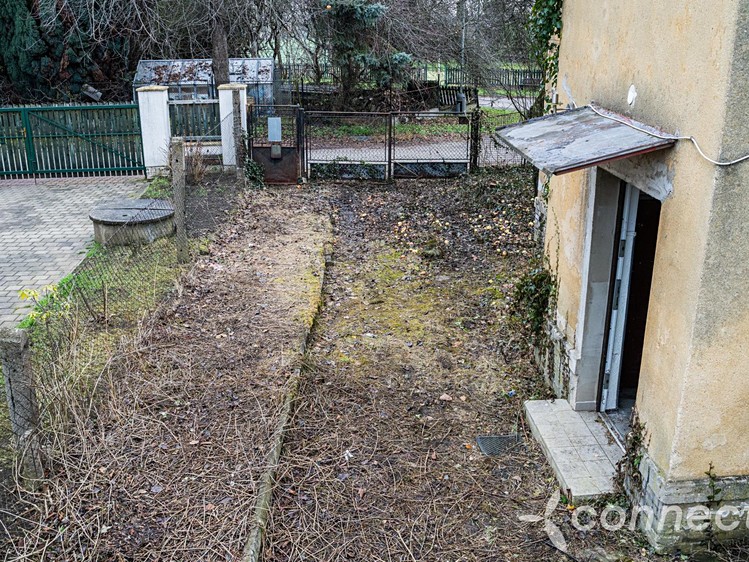 Prodej stavebního pozemku 895 m² - foto 5