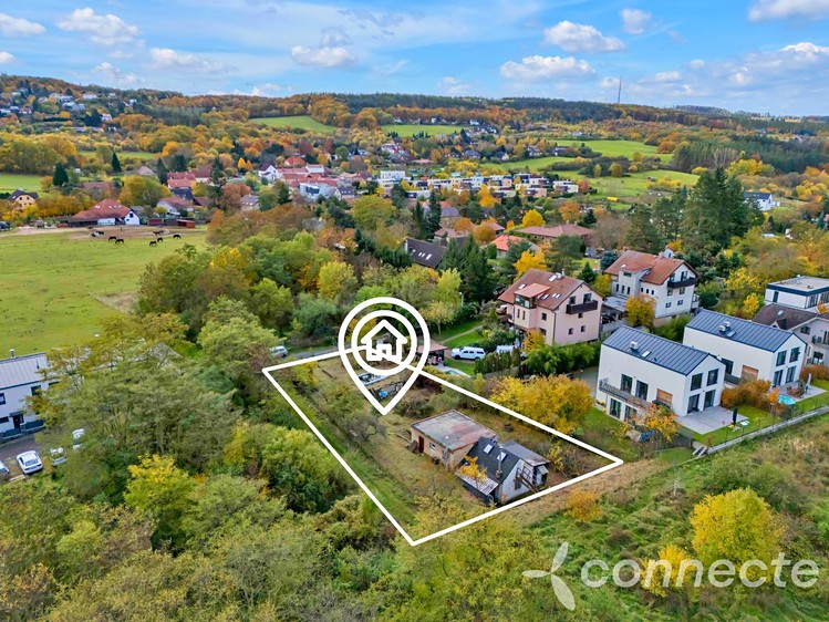 Prodej stavebního pozemku 1 270 m² - foto 3