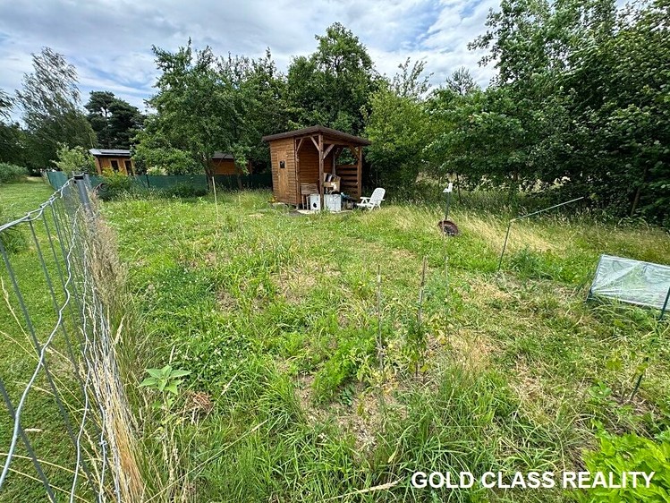 Pronájem zahrady 330 m² - foto 4