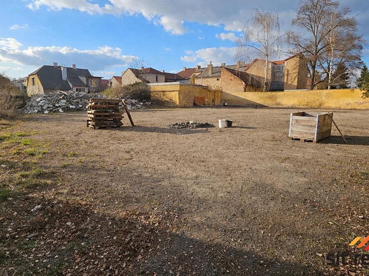 Pronájem  komerčního pozemku 1 510 m² - foto 3