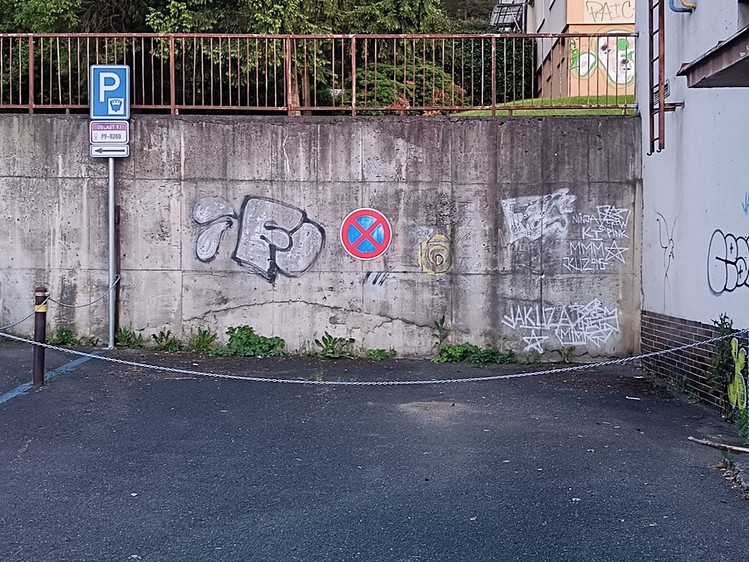 Pronájem komerčního pozemku 35 m² - foto 1