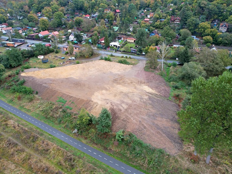 Pronájem komerčního pozemku 2 580 m² - foto 2