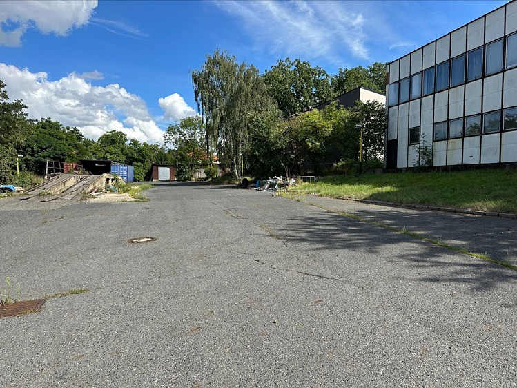 Pronájem pozemku 100 m² - foto 1