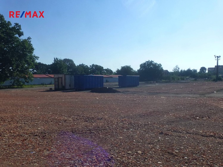 Pronájem  pozemku 2 000 m² - foto 3