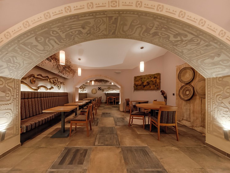 Prodej restaurace 425 m² - foto 1