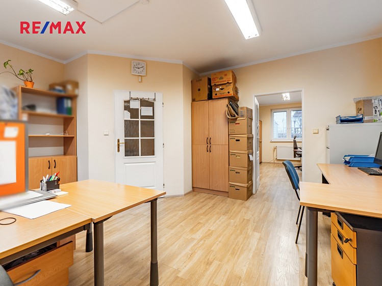 Prodej kanceláře 253 m² - foto 8