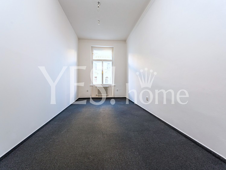 Pronájem kanceláře 110 m² - foto 8