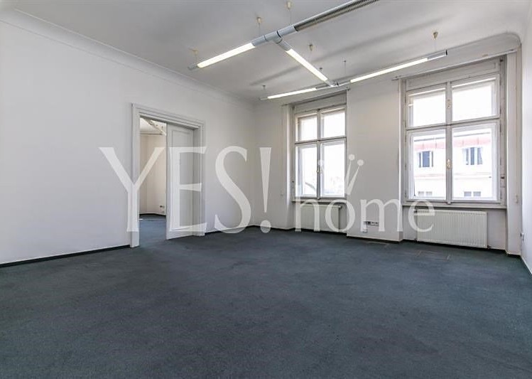 Pronájem kanceláře 169 m² - foto 2