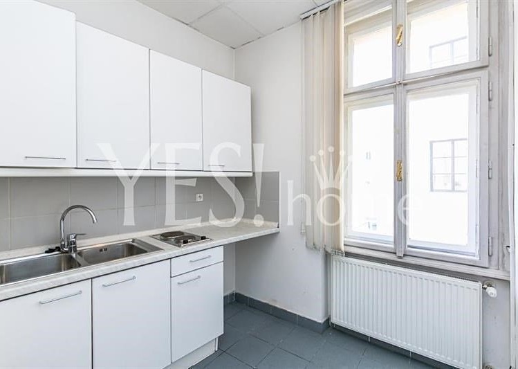 Pronájem kanceláře 169 m² - foto 6