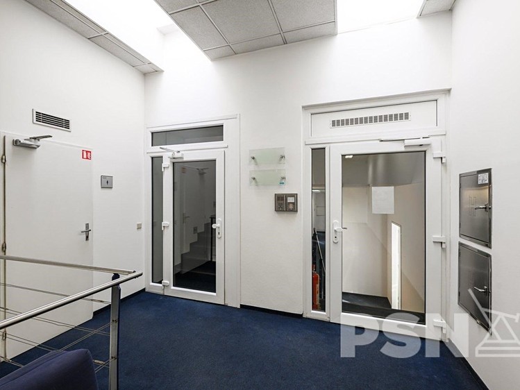 Pronájem kanceláře 45 m² - foto 3