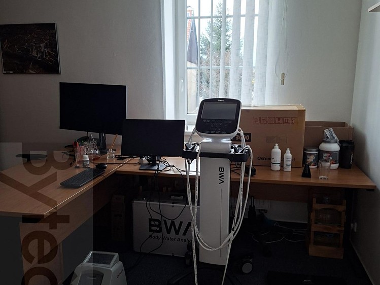 Pronájem kanceláře 15 m² - foto 2