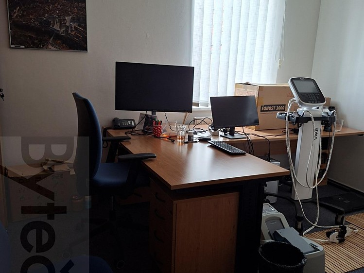 Pronájem kanceláře 15 m² - foto 4